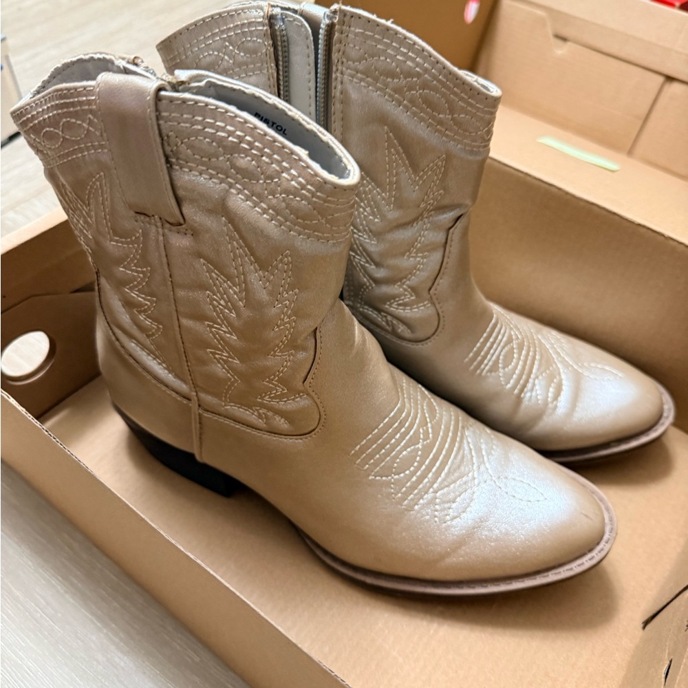 Western-Style Beige Leather Ankle Boots
